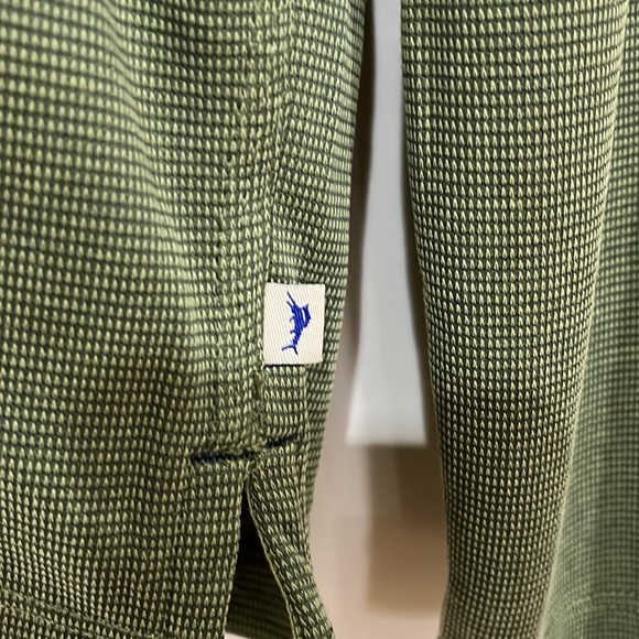 Brand New never worn sz M Tommy Bahama sweater - Picture 2 of 8